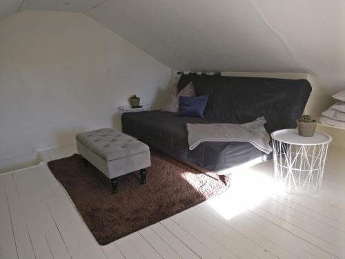 Lägenhet Färjestaden客房内的一张或多张床位