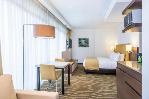 波哥大Holiday Inn Express & Suites Bogota Zona Financiera, an IHG Hotel的相册照片