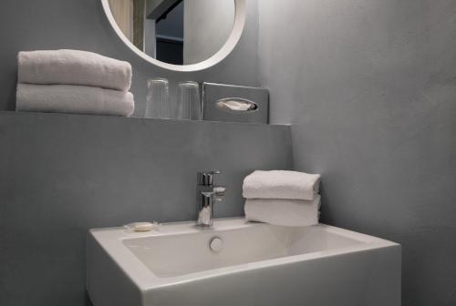 Hôtel Sanso by HappyCulture的一间浴室