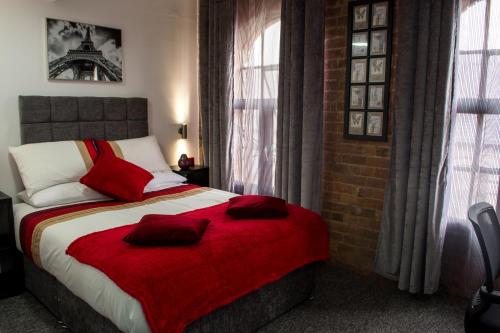 诺丁汉特里维尔斯摄政酒店客房内的一张或多张床位