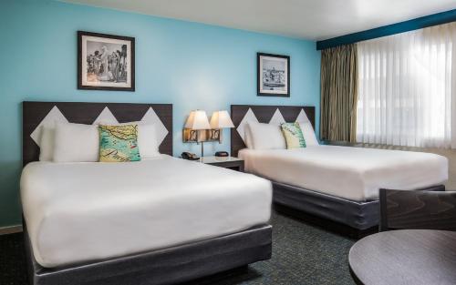 基恩斯旅馆客房内的一张或多张床位