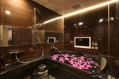 Hotel Bali An Resort Nambadotonbori的一间浴室