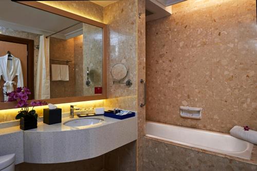 吉隆坡珍珠酒店的一间浴室