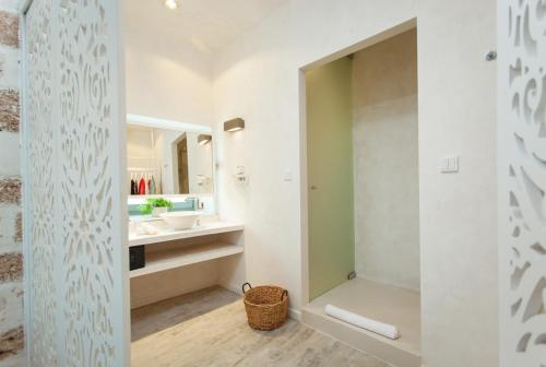 Domus Fresco的一间浴室