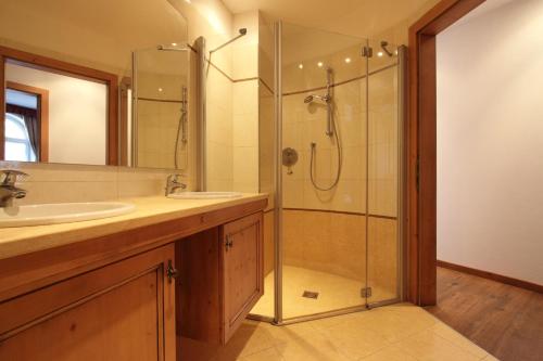 Hotel Fanes Suite & Spa的一间浴室