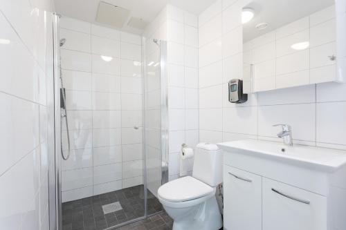 ApartDirect Älvsjö的一间浴室