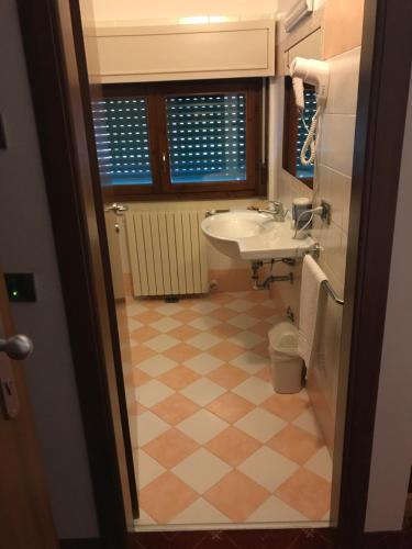 拉皮纳酒店的一间浴室