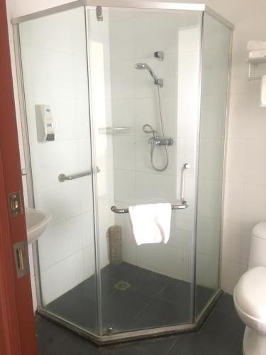 金广快捷北京首都机场新国展酒店的一间浴室