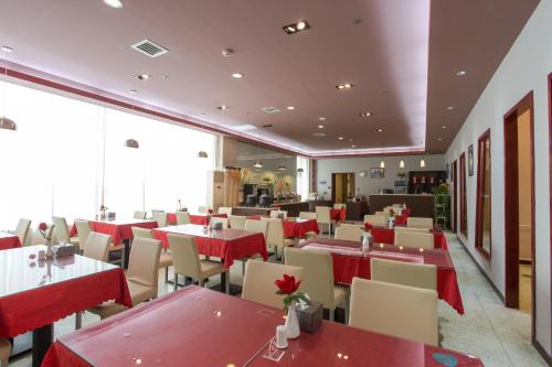 锦江之星北京大兴开发区店餐厅或其他用餐的地方