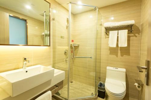 锦江都城杭州西湖文化广场酒店的一间浴室