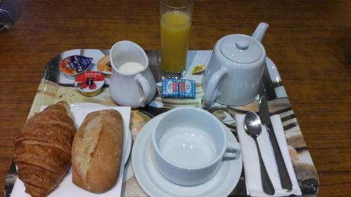 法库尔德酒店提供给客人的早餐选择