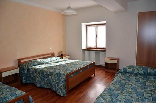卡里托公寓客房内的一张或多张床位