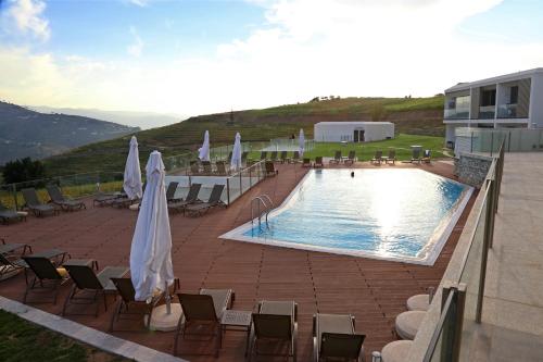 Douro Scala内部或周边的泳池