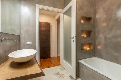 Suite Cagliari -101-的一间浴室