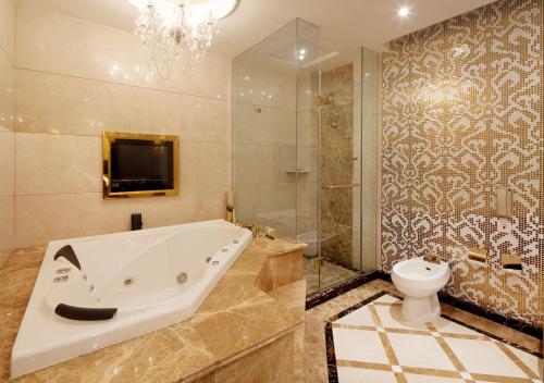广州总统大酒店的一间浴室