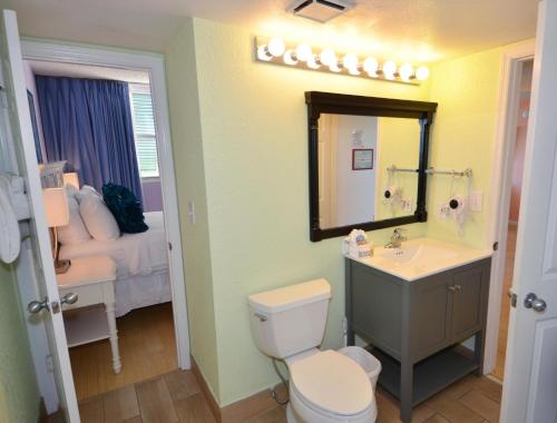 Sunrise Suites Cayo Coco Suite #208的一间浴室