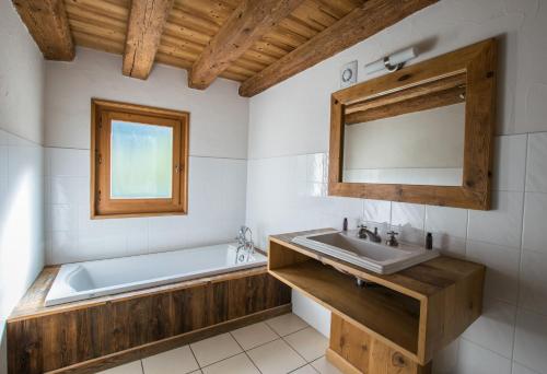La Ferme du Château的一间浴室