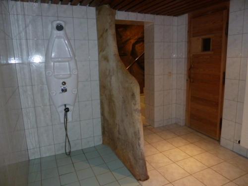 Naturparkhotel Haus Hubertus的一间浴室