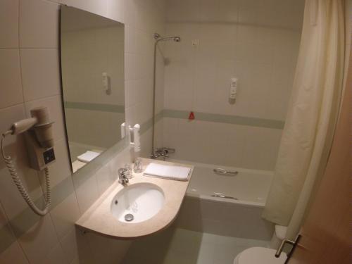 雷辛托酒店的一间浴室