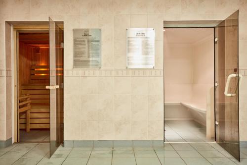 维特巴罗村之维特巴罗酒店的一间浴室