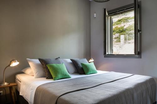 Myrtos View Apartments客房内的一张或多张床位