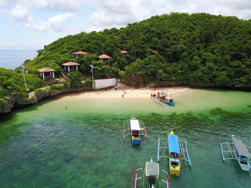 阿拉米诺斯Traditional Filipino Home near 100 Islands Wharf的相册照片