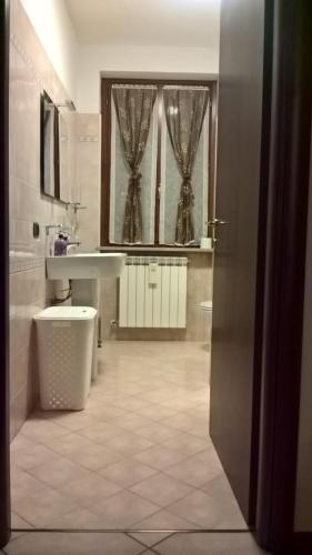 ACERO ROSSO B&B in Franciacorta的一间浴室