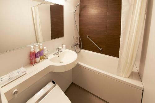 东京坎达索特图斯弗雷撒酒店的一间浴室