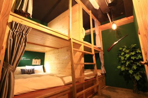 Kenting Original Hostel客房内的一张或多张双层床
