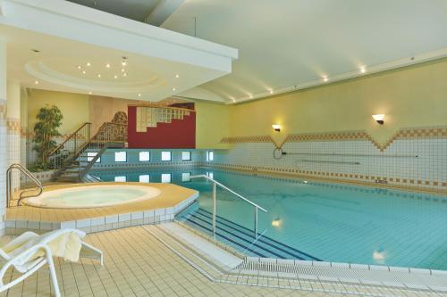 汉诺威会展中心H4酒店内部或周边的泳池