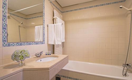 昆塔圣安东尼奥达塞拉酒店的一间浴室