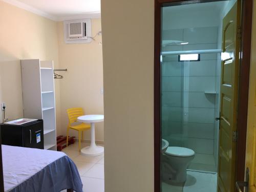 马拉加海滩旅舍的一间浴室