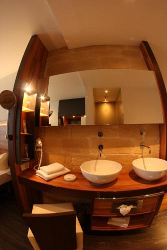 Hotel Goldene Krone的一间浴室