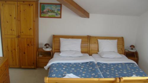 拉霍夫酒店 客房内的一张或多张床位