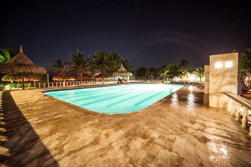 Alquiler casa en la playa, Tolu内部或周边的泳池