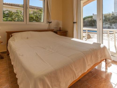莱斯卡拉Lovely Villa in L'Escala Costa Brava with private Swimming Pool的相册照片