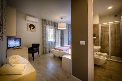 Bernina Express Eco Rooms&Breakfast的一间浴室
