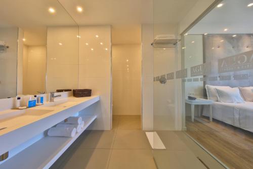 Agua Hotels Mondim de Basto的一间浴室
