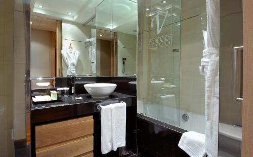 文奇弗朗陶拉酒店的一间浴室