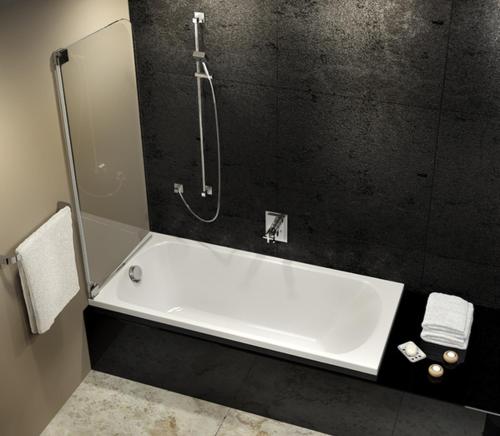 达卡Marino Hotel - Best near Airport的带淋浴的浴室配有白色浴缸。