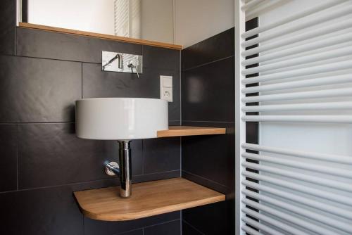 Moderne Apartments in attraktivem Altbau的一间浴室