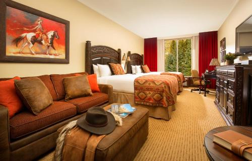 杰克逊最佳西方别墅酒店杰克逊霍尔的酒店客房带一张床和套房