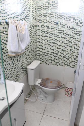 Excelente apartamento centro Paulo Afonso的一间浴室