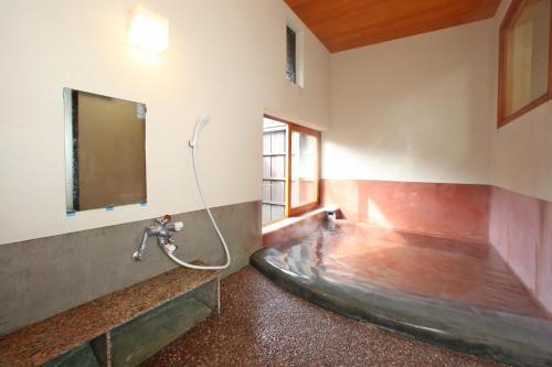 阿苏市民宿的一间浴室