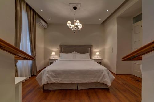 家和诗酒店客房内的一张或多张床位