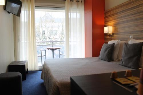 法兰西酒店客房内的一张或多张床位