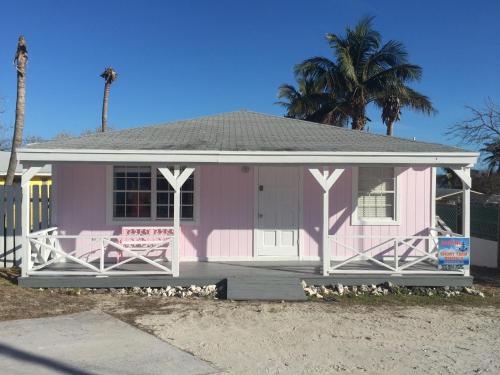 Bimini Seaside Villas - Pink Cottage with Beach View平面图