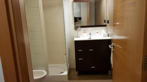 普尔塔穆来拉公寓酒店的一间浴室