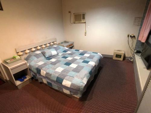 亚仕登旅馆客房内的一张或多张床位