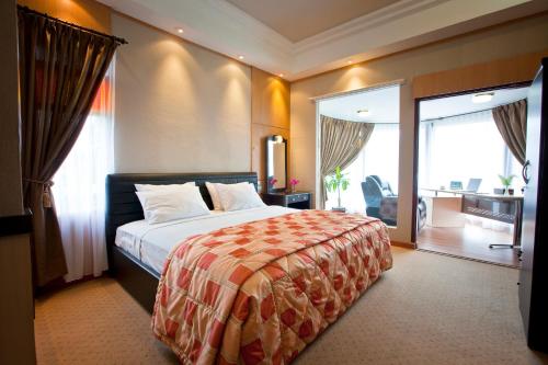 西巴雅克国际酒店客房内的一张或多张床位